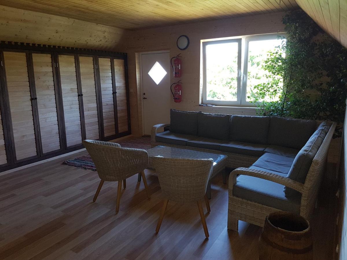 Risti Kodumajutus Apartment Lemsi ภายนอก รูปภาพ