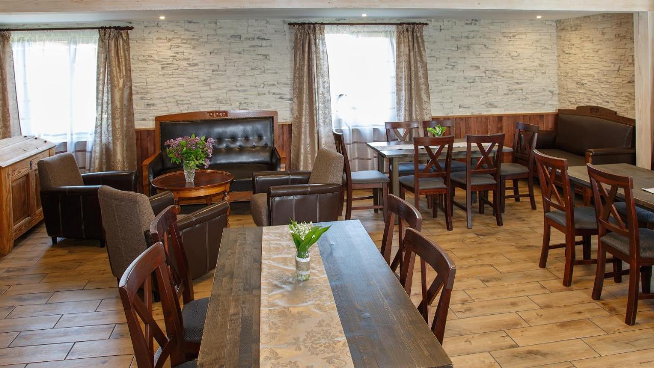 Risti Kodumajutus Apartment Lemsi ภายนอก รูปภาพ